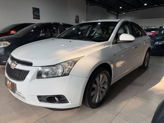 CHEVROLET CRUZE 1.8 LTZ 16V FLEX 4P AUTOMÁTICO CHEVROLET CRUZE 1.8 LTZ 16V FLEX 4P AUTOMÁTICO